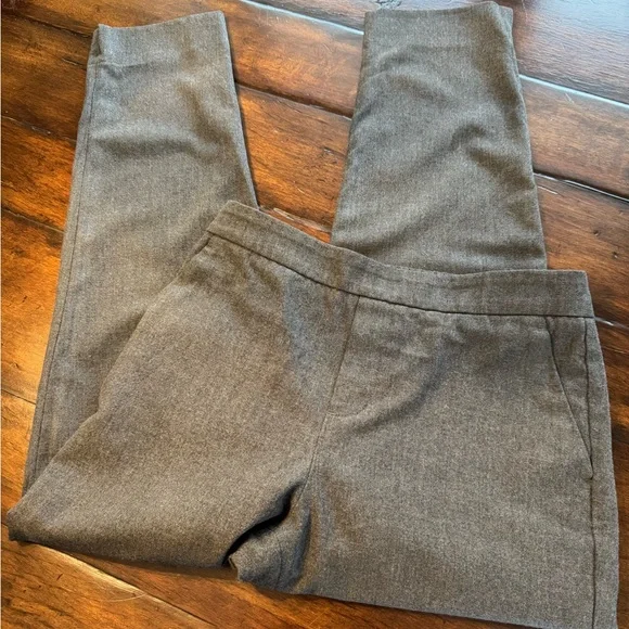 Women’s Banana Republic Hayden Tapered Pant in Heathered Charcoal- Size 2 - Picture 3 of 15